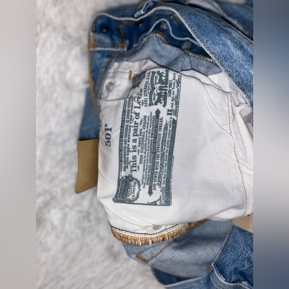 ripped boyfriend jeans - Picture 4 of 5